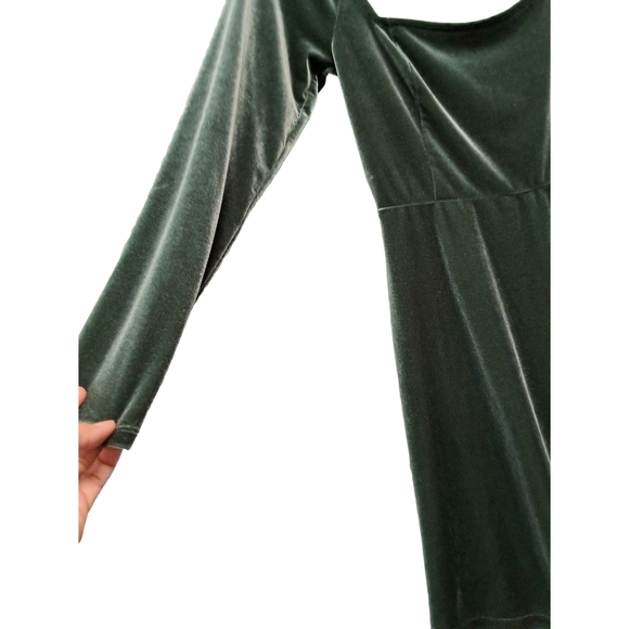 Y2K Style Old Navy Long Sleeve Velvet Dress - Deep Green - Picture 4 of 6